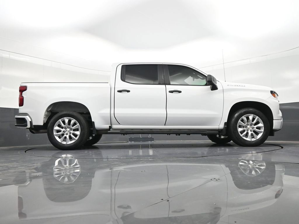 Used 2024 Chevrolet Silverado 1500 Custom RWD image 30