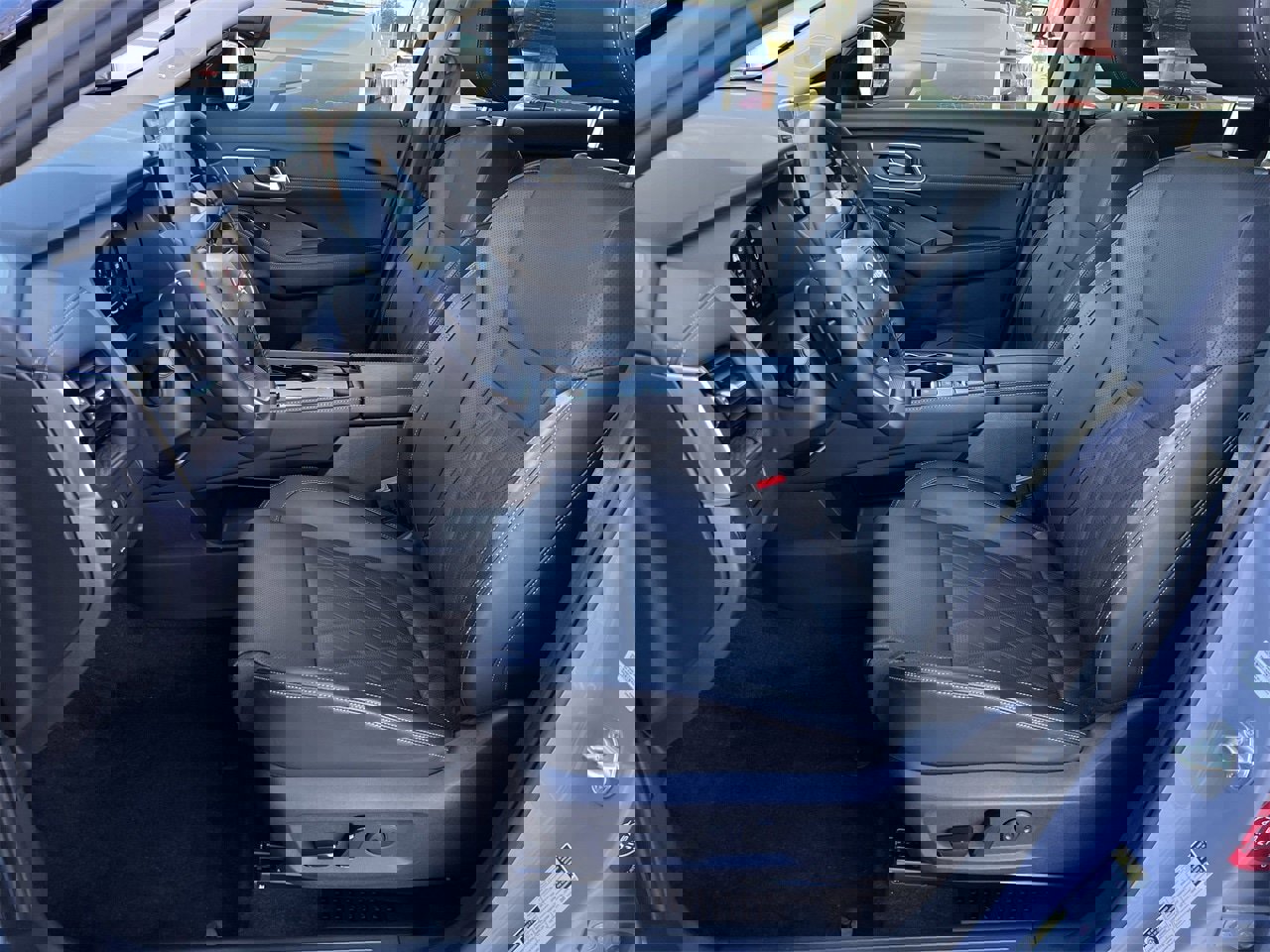 Certified 2025 Nissan Rogue Platinum image 22