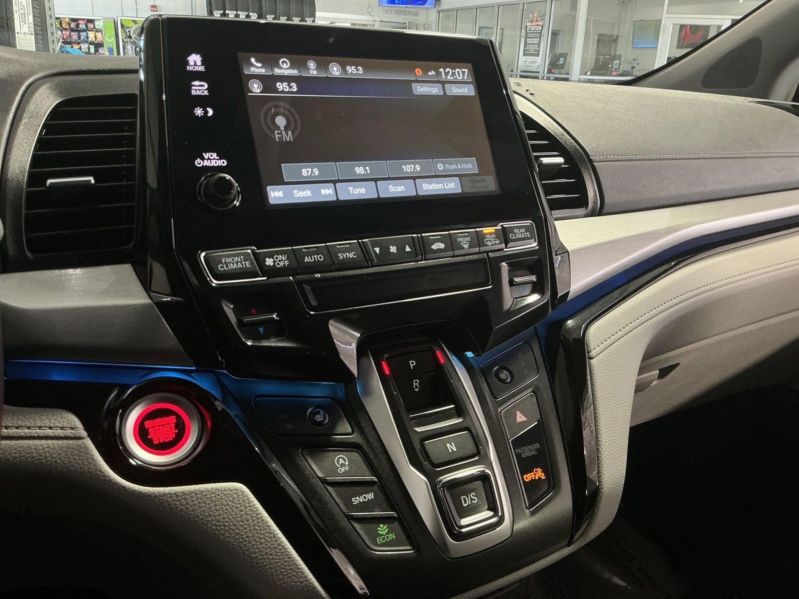 Used 2023 Honda Odyssey Touring image 19