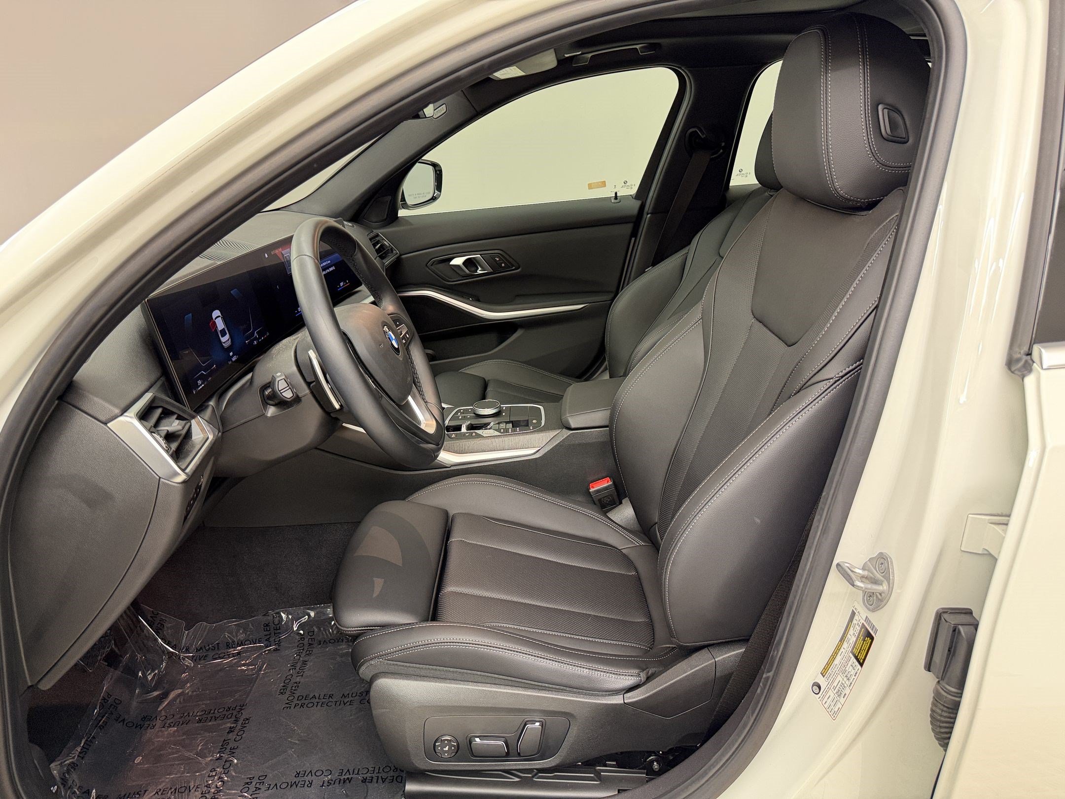 Certified 2024 BMW 330i Sedan w/ Convenience Package RWD image 5