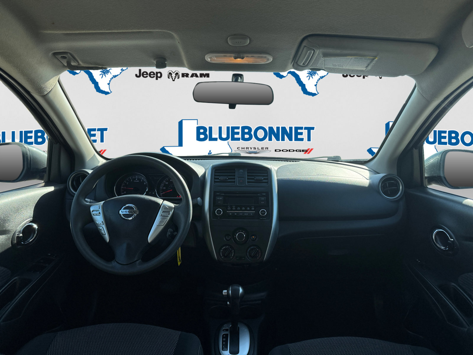 Used 2016 Nissan Versa SV FWD image 12