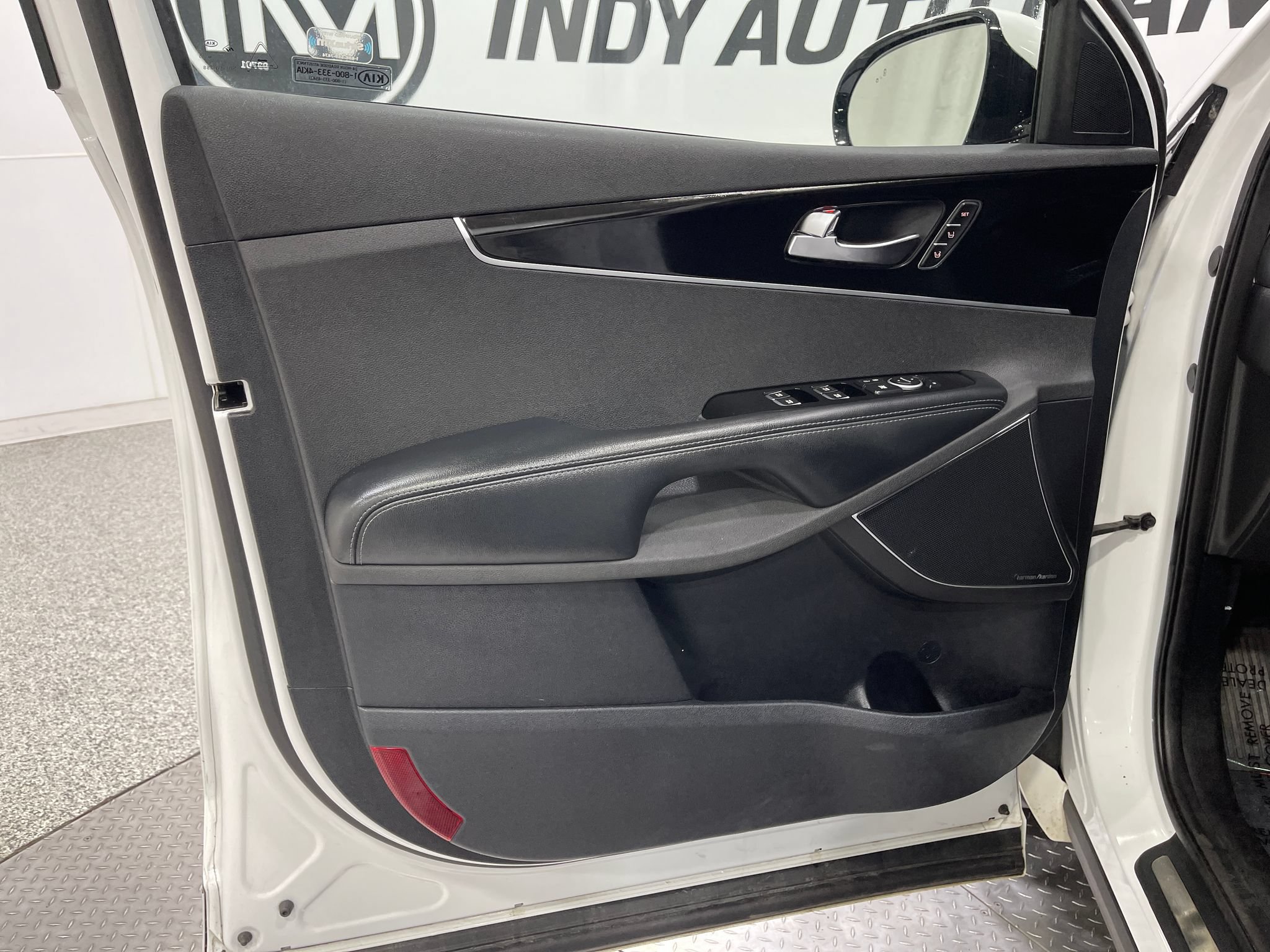 Used 2019 Kia Sorento SX AWD/4WD image 15
