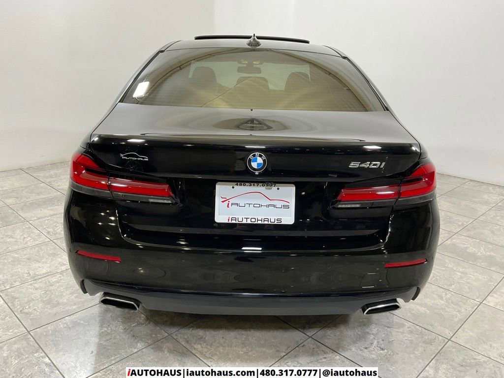 Used 2022 BMW 540i w/ Convenience Package image 5