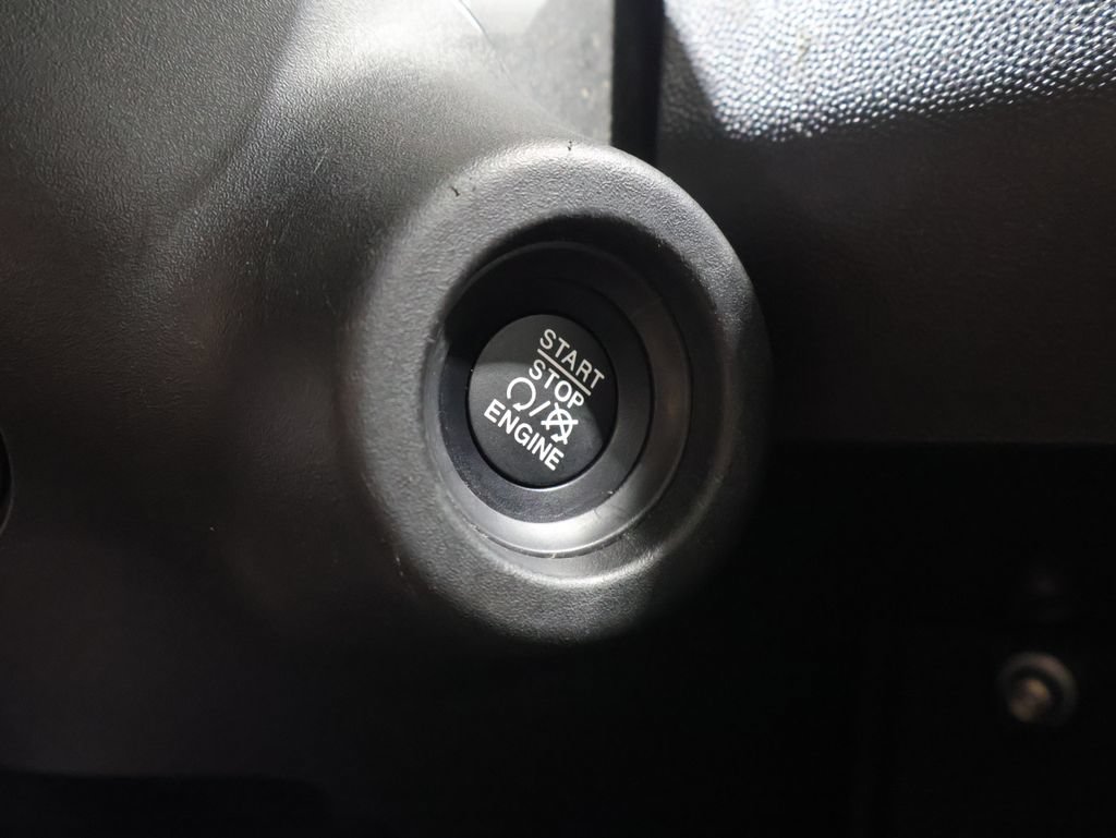 Used 2023 RAM ProMaster 3500 w/ Safety Group FWD image 21