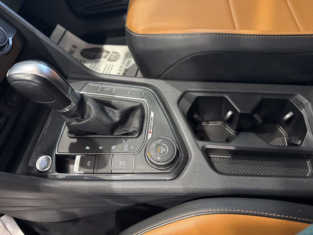 Used 2018 Volkswagen Tiguan SE image 20