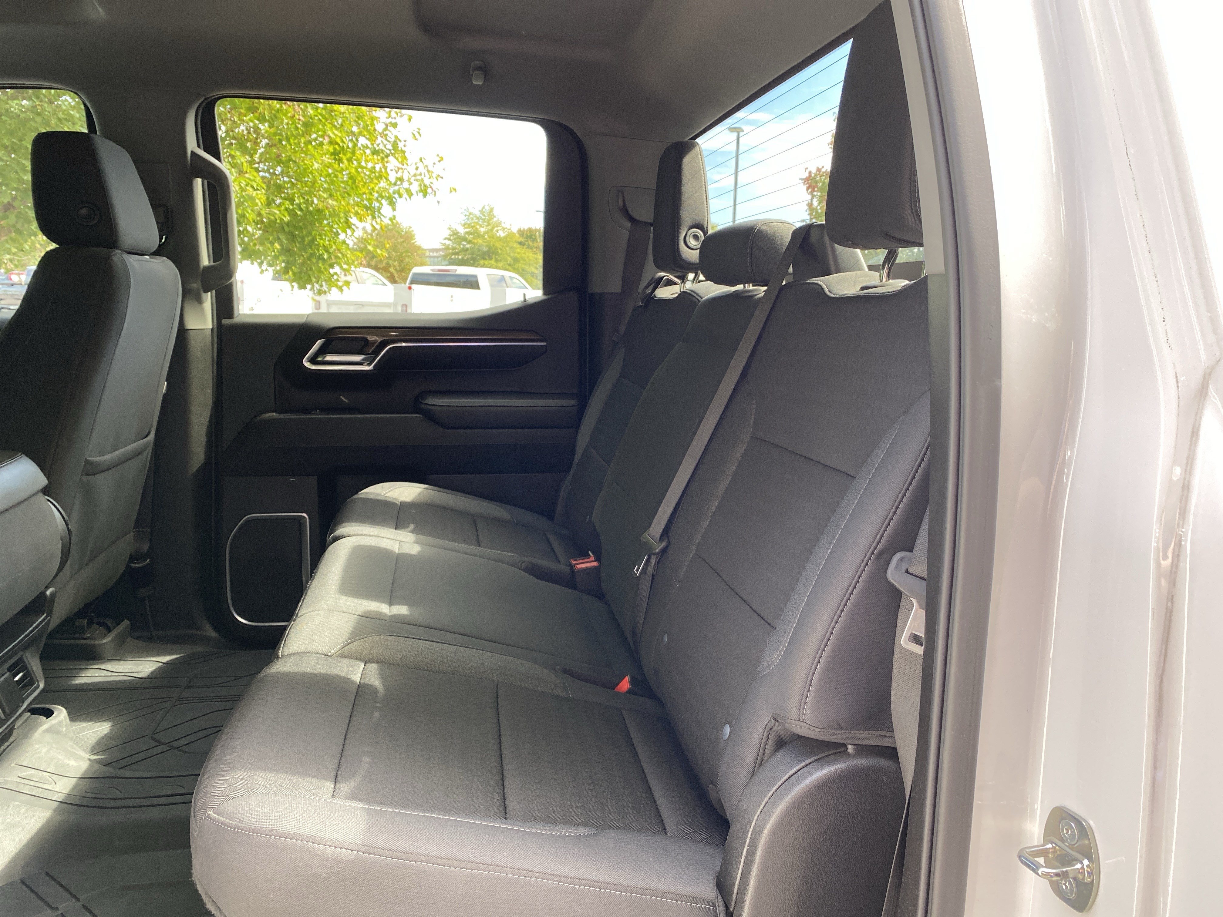 Used 2023 Chevrolet Silverado 1500 LT RWD image 37