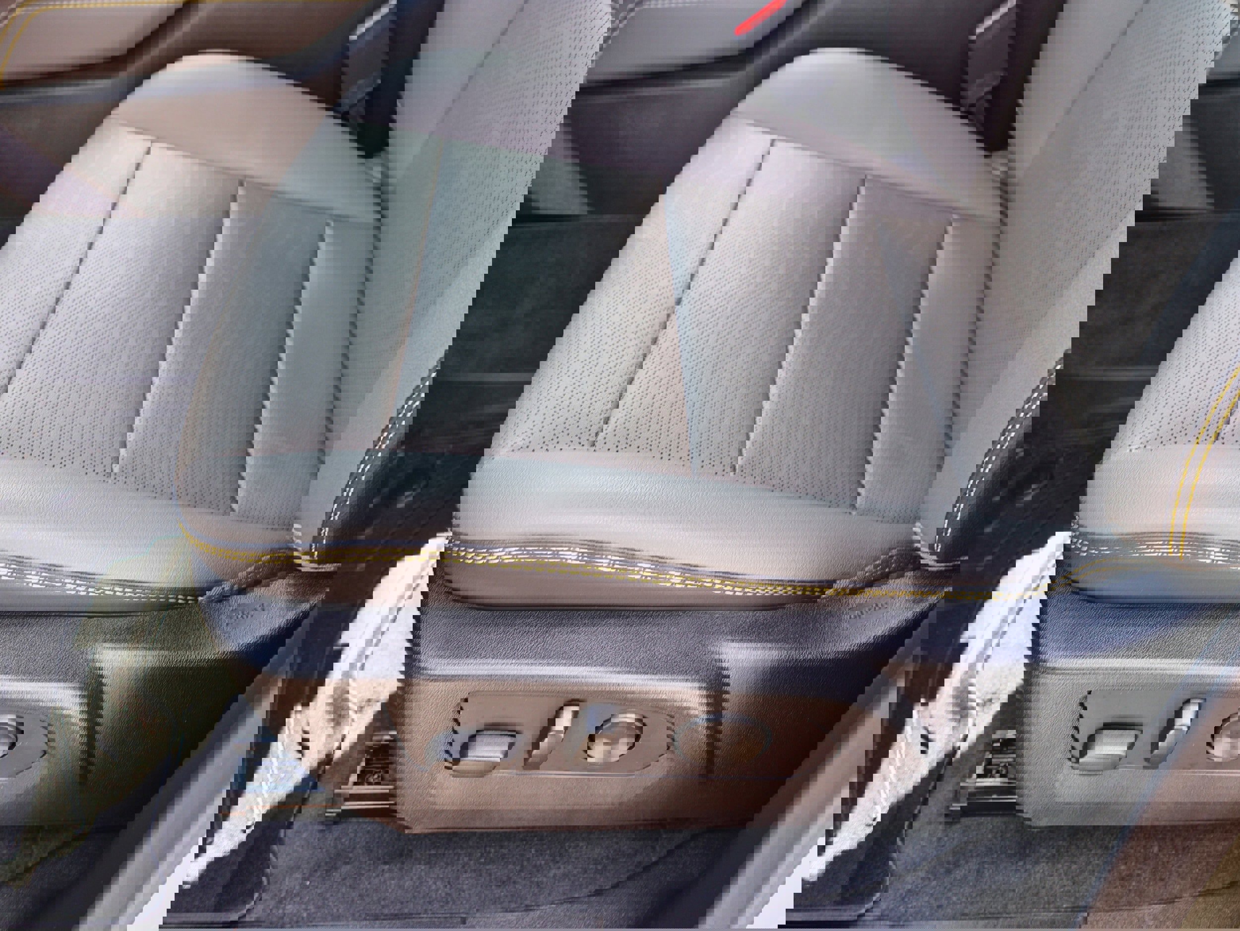 Used 2023 Chevrolet Colorado ZR2 w/ Desert Boss Special Edition image 14