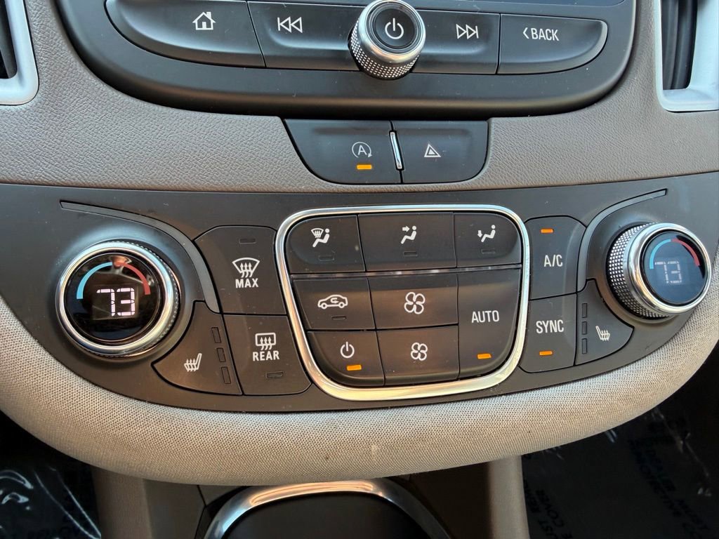 Used 2024 Chevrolet Malibu LT image 17