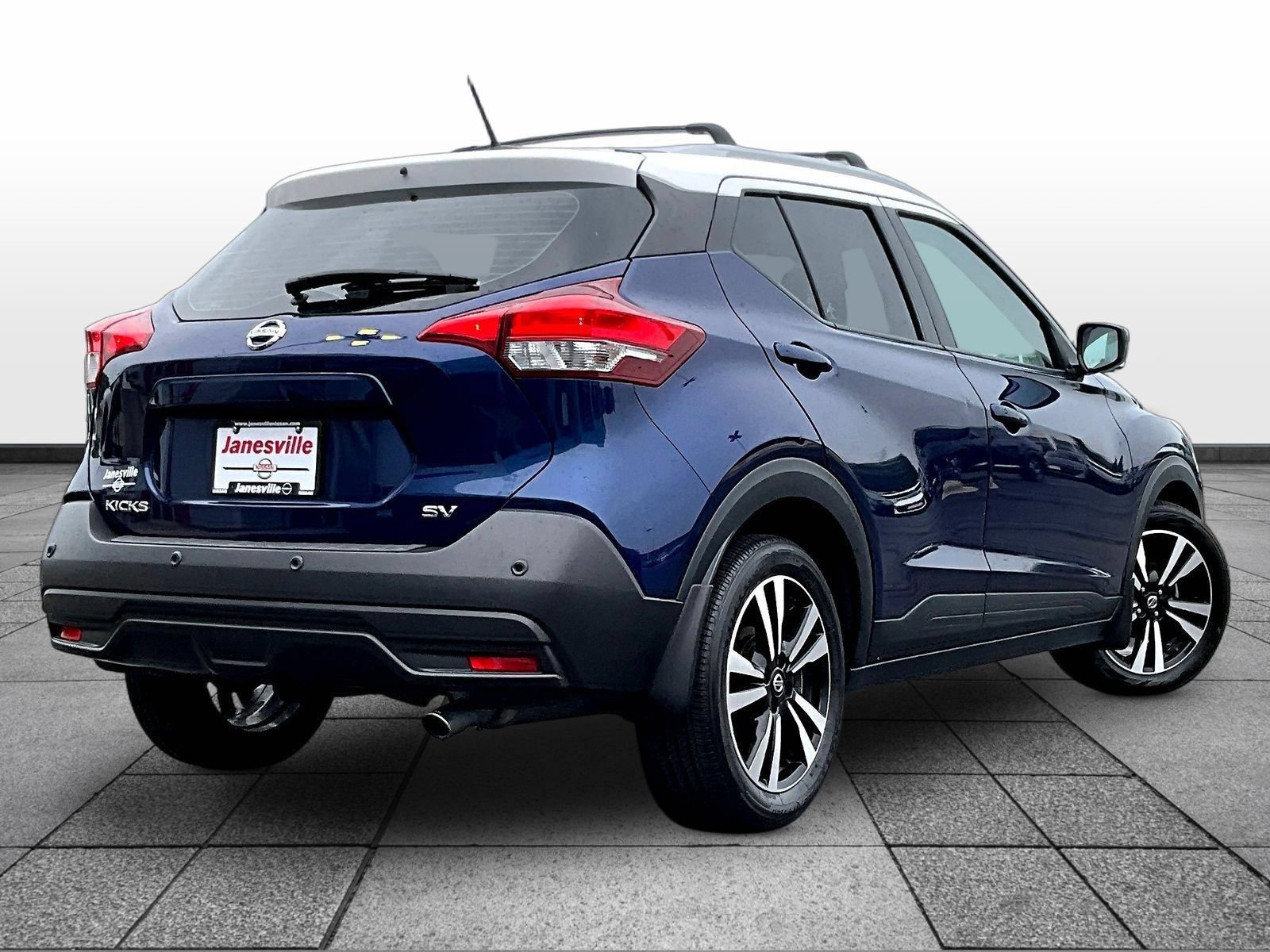 Certified 2020 Nissan Kicks SV w/ Exterior Package FWD image 7