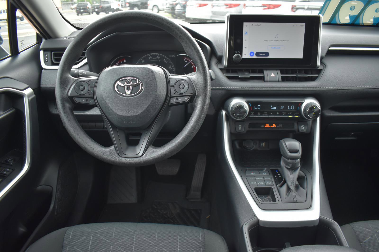 Used 2025 Toyota RAV4 XLE w/ Convenience Package AWD/4WD image 19