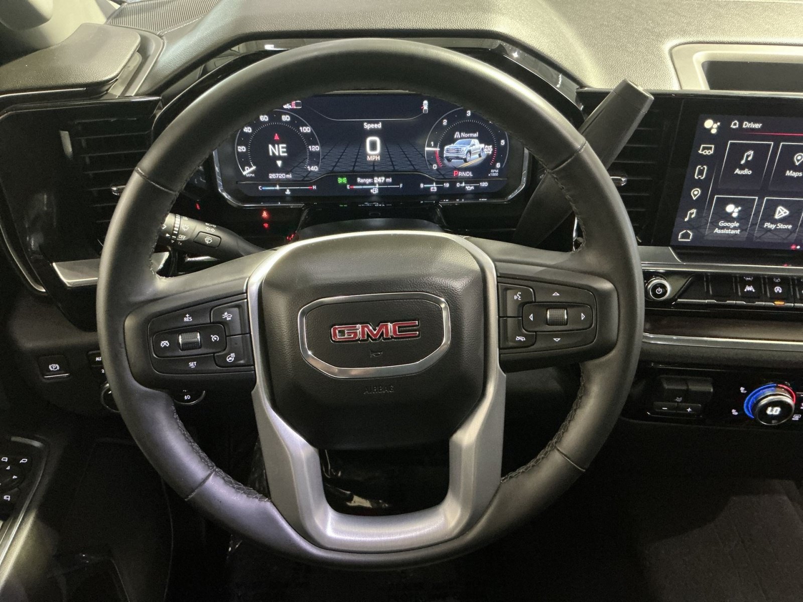 Used 2024 GMC Sierra 1500 SLT w/ X31 Off-Road Package AWD/4WD image 17