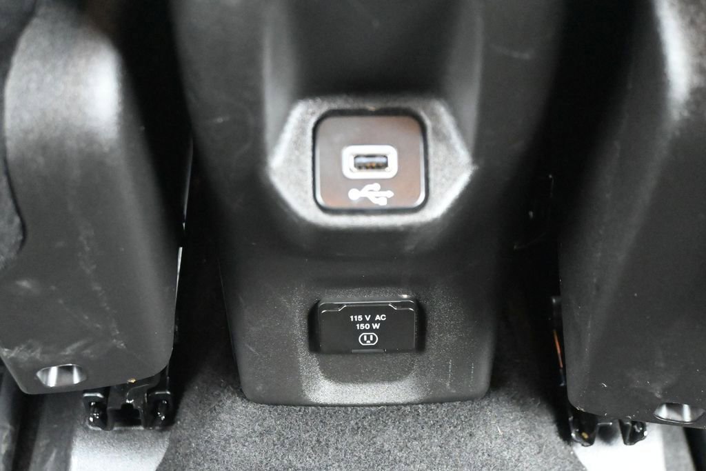 Used 2022 Jeep Renegade Altitude w/ Convenience Group AWD/4WD image 33