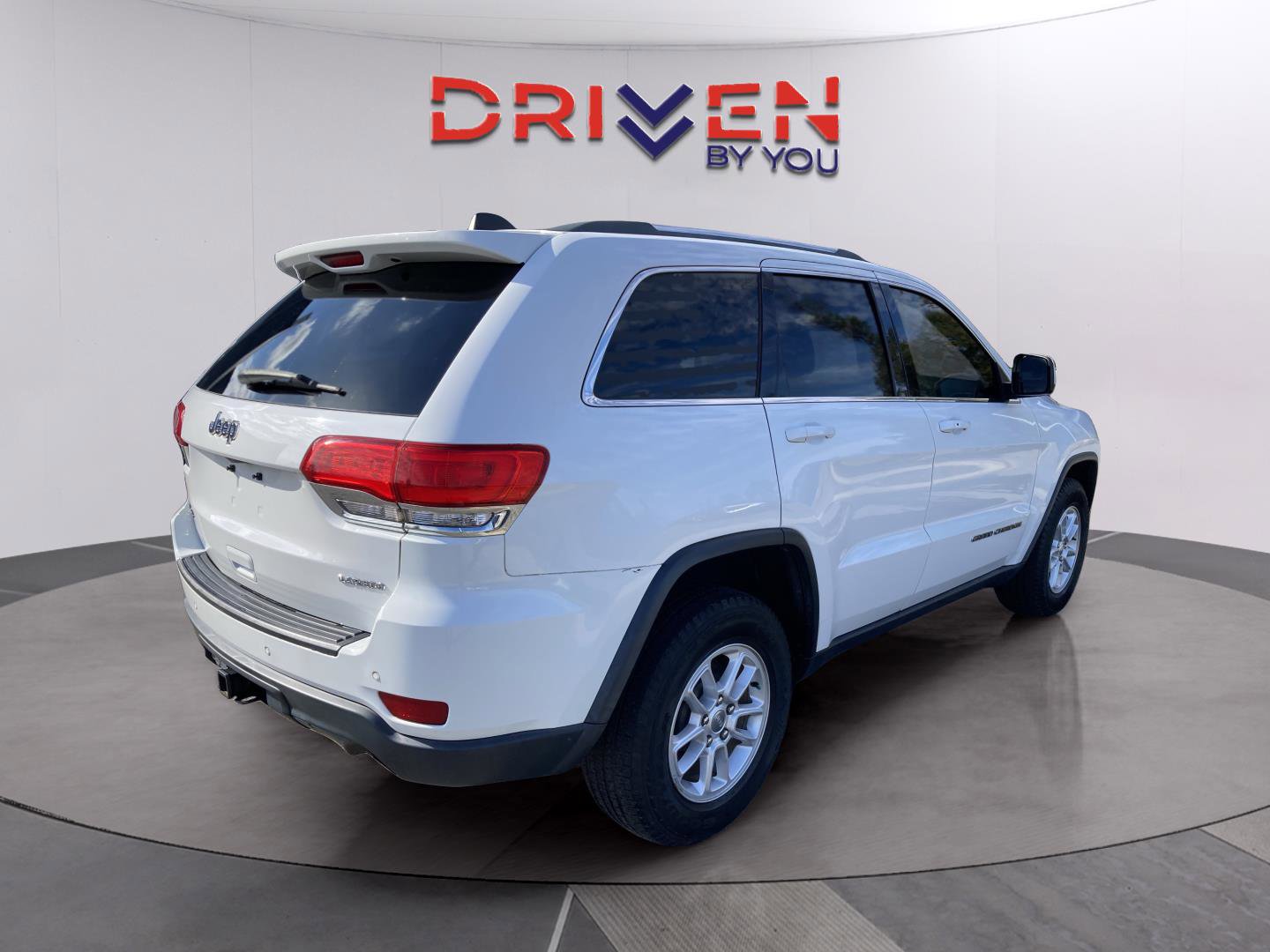 Used 2018 Jeep Grand Cherokee Laredo image 6