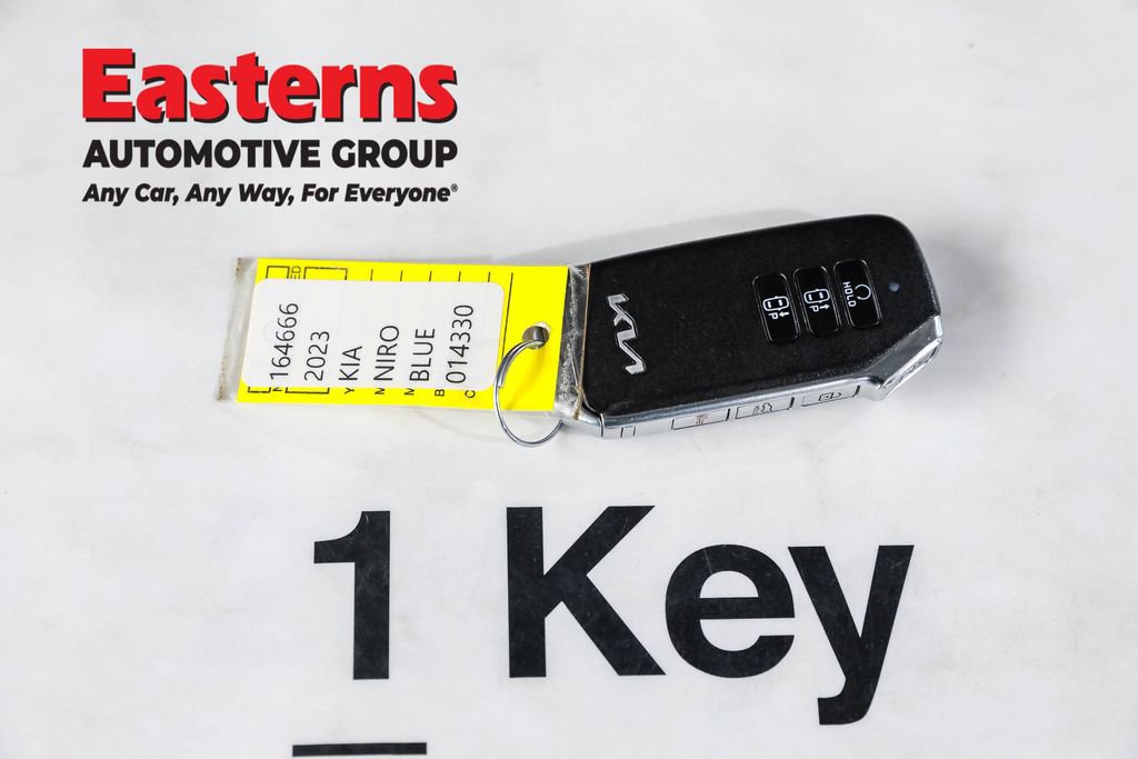 Used 2023 Kia Niro Wave w/ Wave Preserve Package image 25