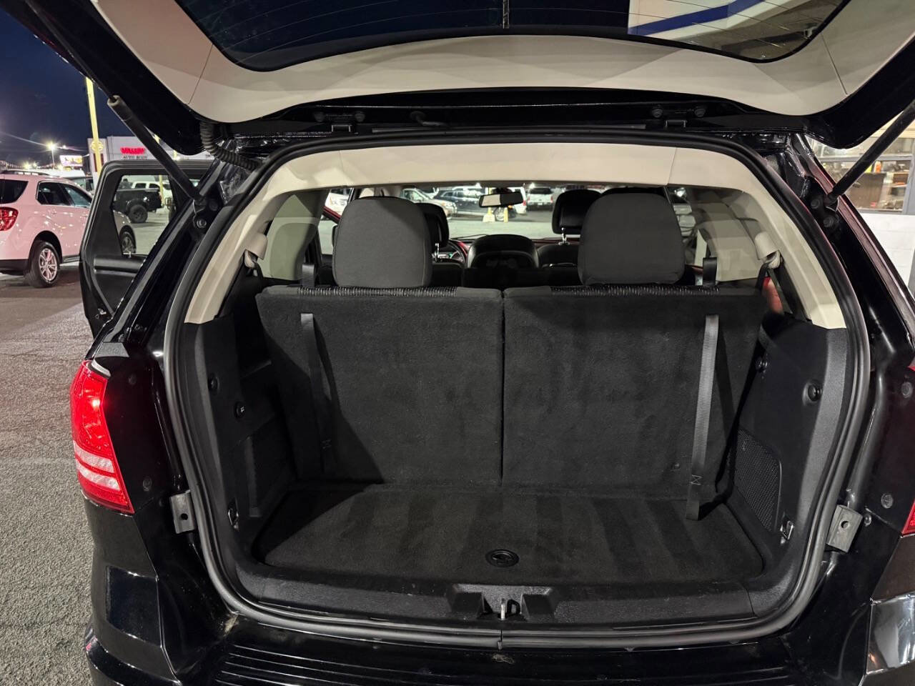 Used 2018 Dodge Journey SE w/ Popular Equipment Group image 9