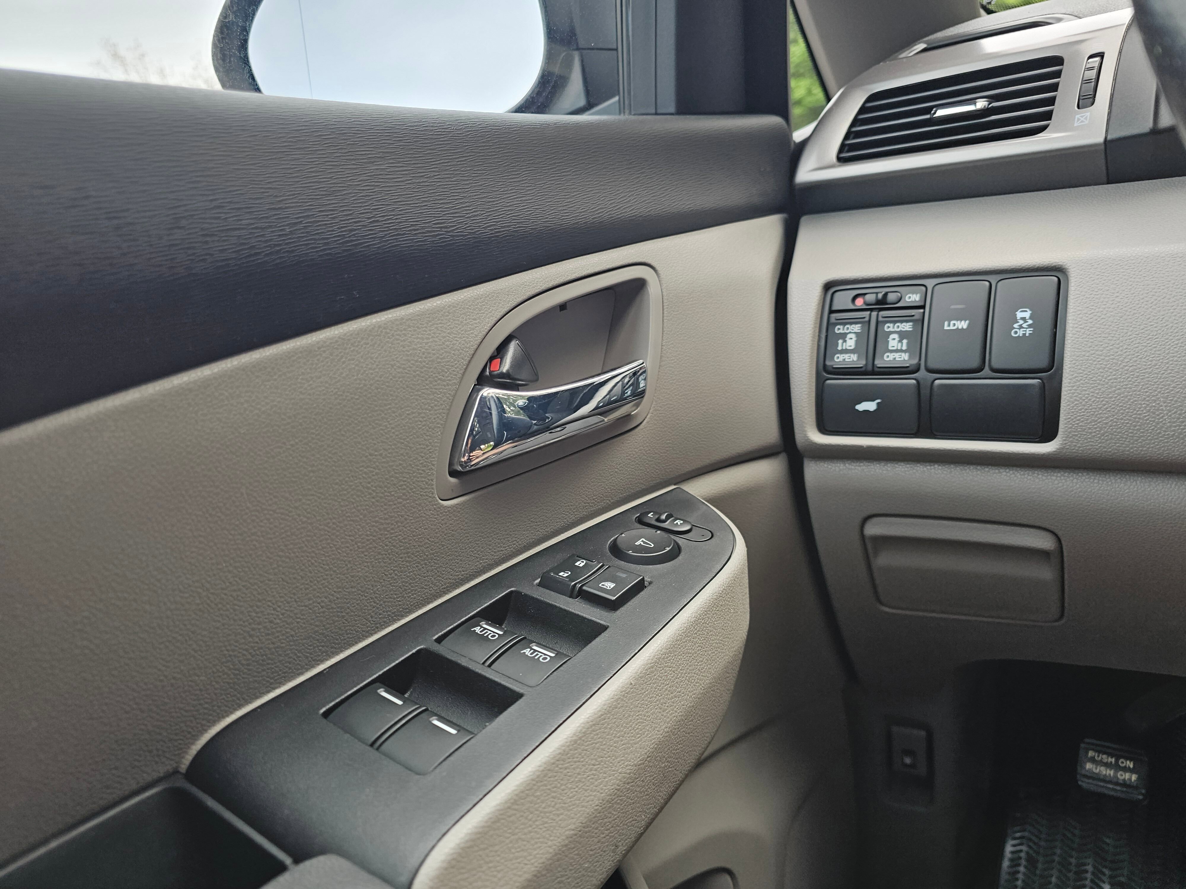 Used 2016 Honda Odyssey EX-L image 34
