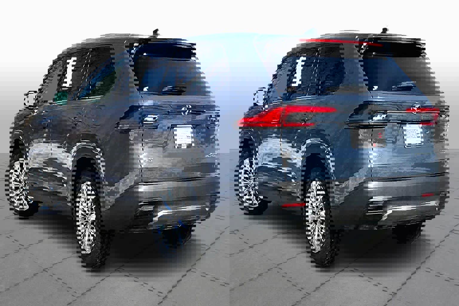 Certified 2024 Toyota Grand Highlander Platinum image 24