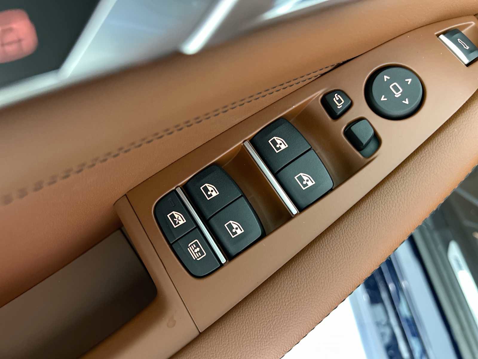 New 2026 BMW X7 M60i image 15
