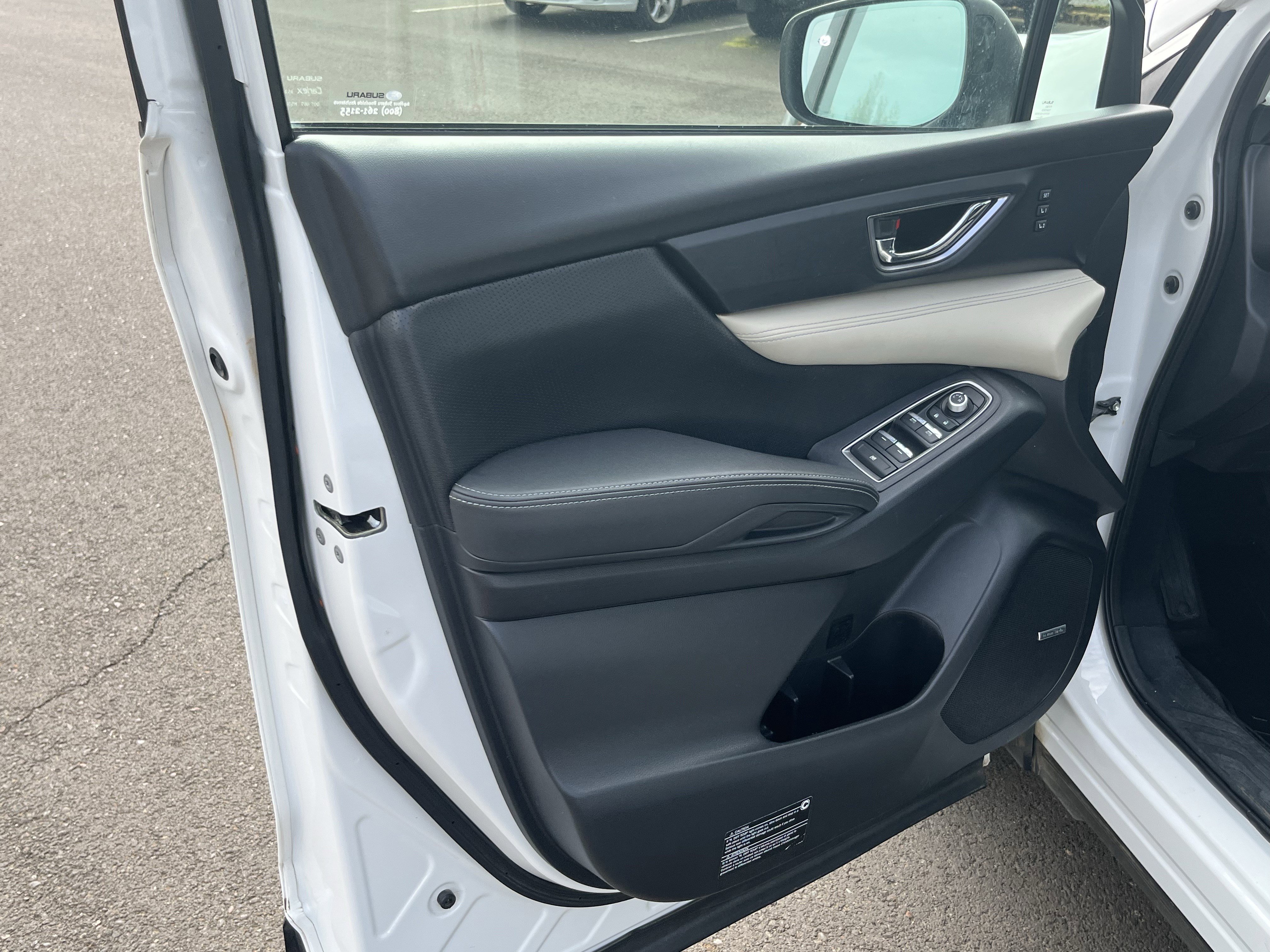 Used 2020 Subaru Ascent Limited w/ Technology Package image 17