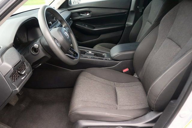 Used 2023 Honda Accord EX image 12