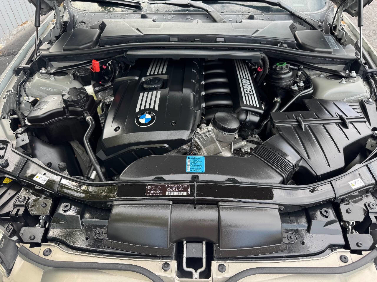 Used 2011 BMW 328i Convertible image 18