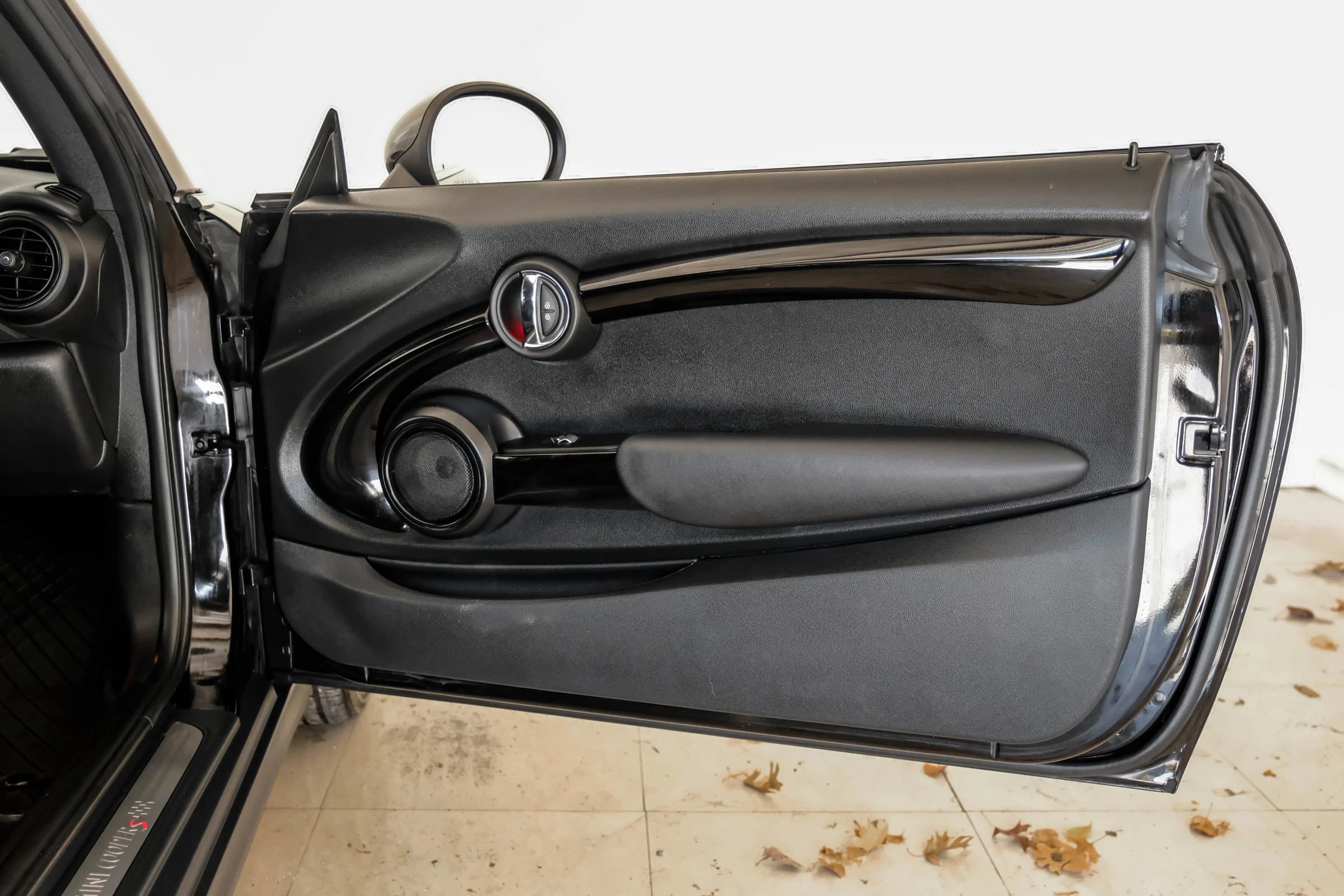 Used 2019 MINI Cooper S FWD image 39