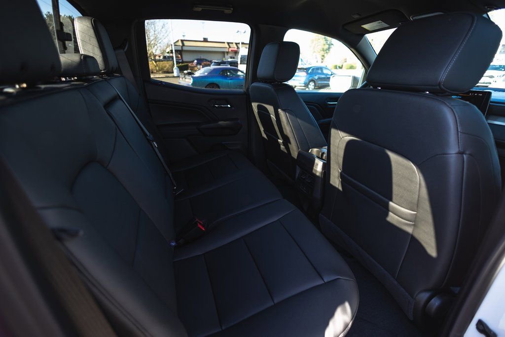 New 2025 Chevrolet Colorado LT w/ LT Convenience Package image 35