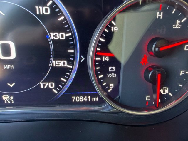 Used 2023 Chevrolet Traverse Premier FWD image 12
