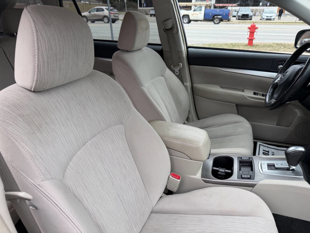 Used 2013 Subaru Outback 2.5i Premium AWD/4WD image 7