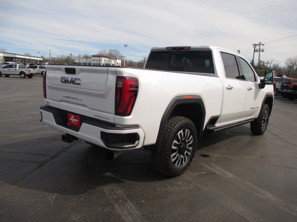 Used 2024 GMC Sierra 2500 Denali Ultimate w/ Max Trailering Package image 6