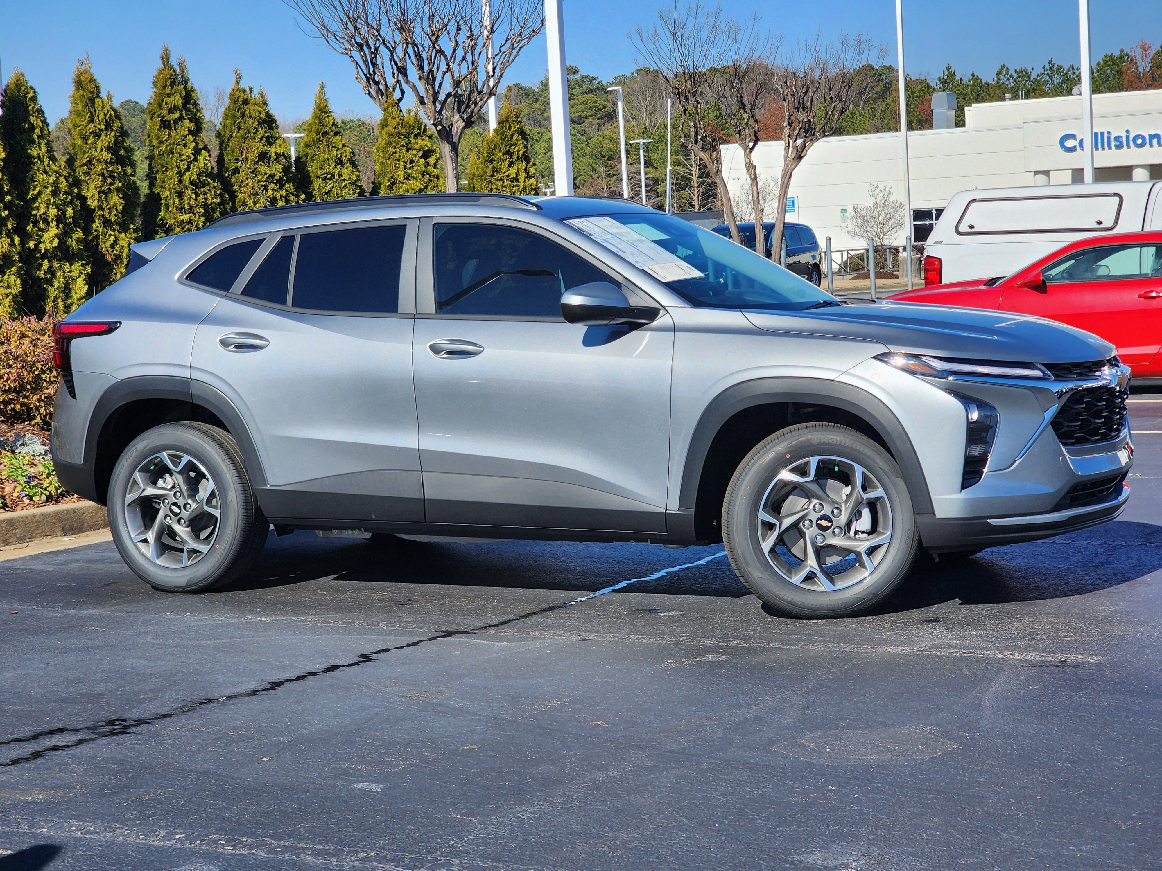 New 2026 Chevrolet Trax LT w/ Driver Confidence Package image 3
