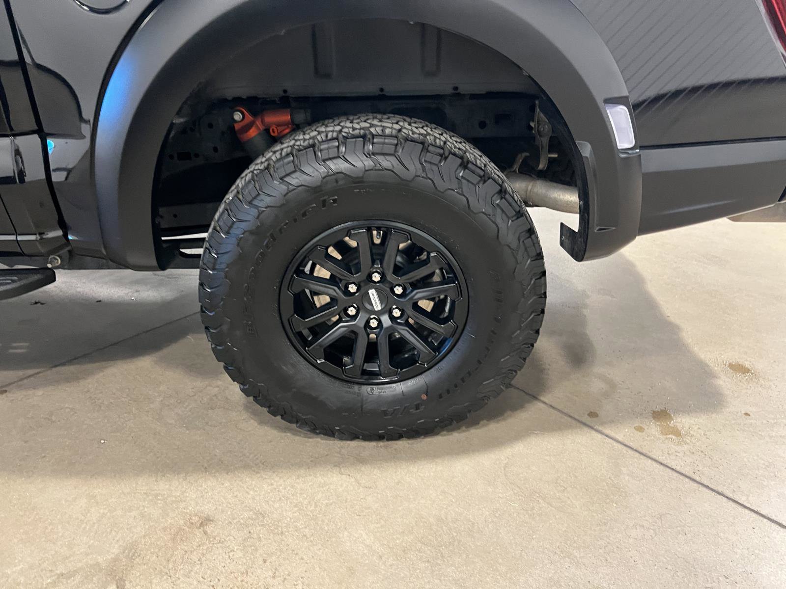 Used 2025 Ford F150 Raptor AWD/4WD image 44
