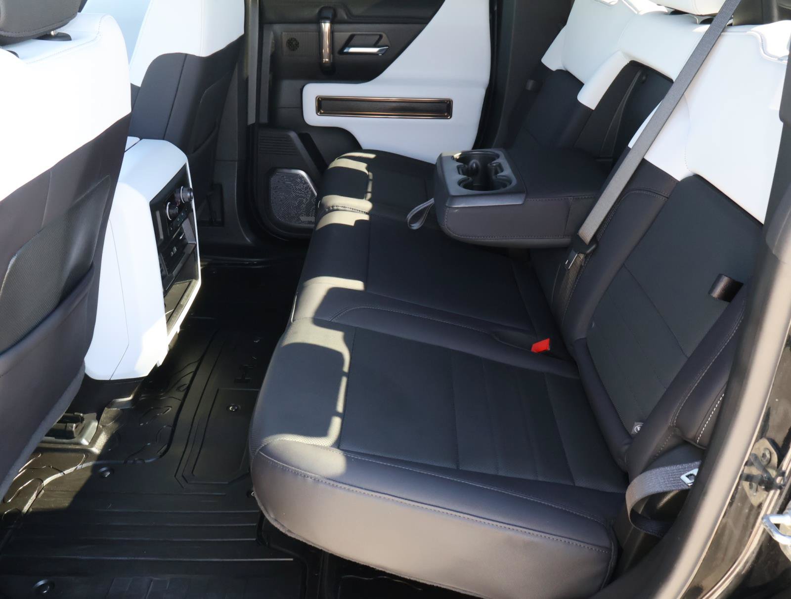 Used 2025 GMC Hummer EV 3X AWD/4WD image 21