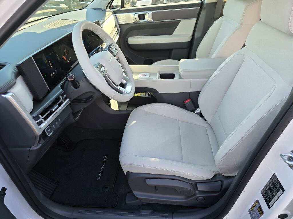 New 2026 Hyundai Santa Fe SE image 13