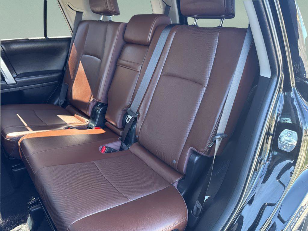 Used 2024 Toyota 4Runner Limited image 11