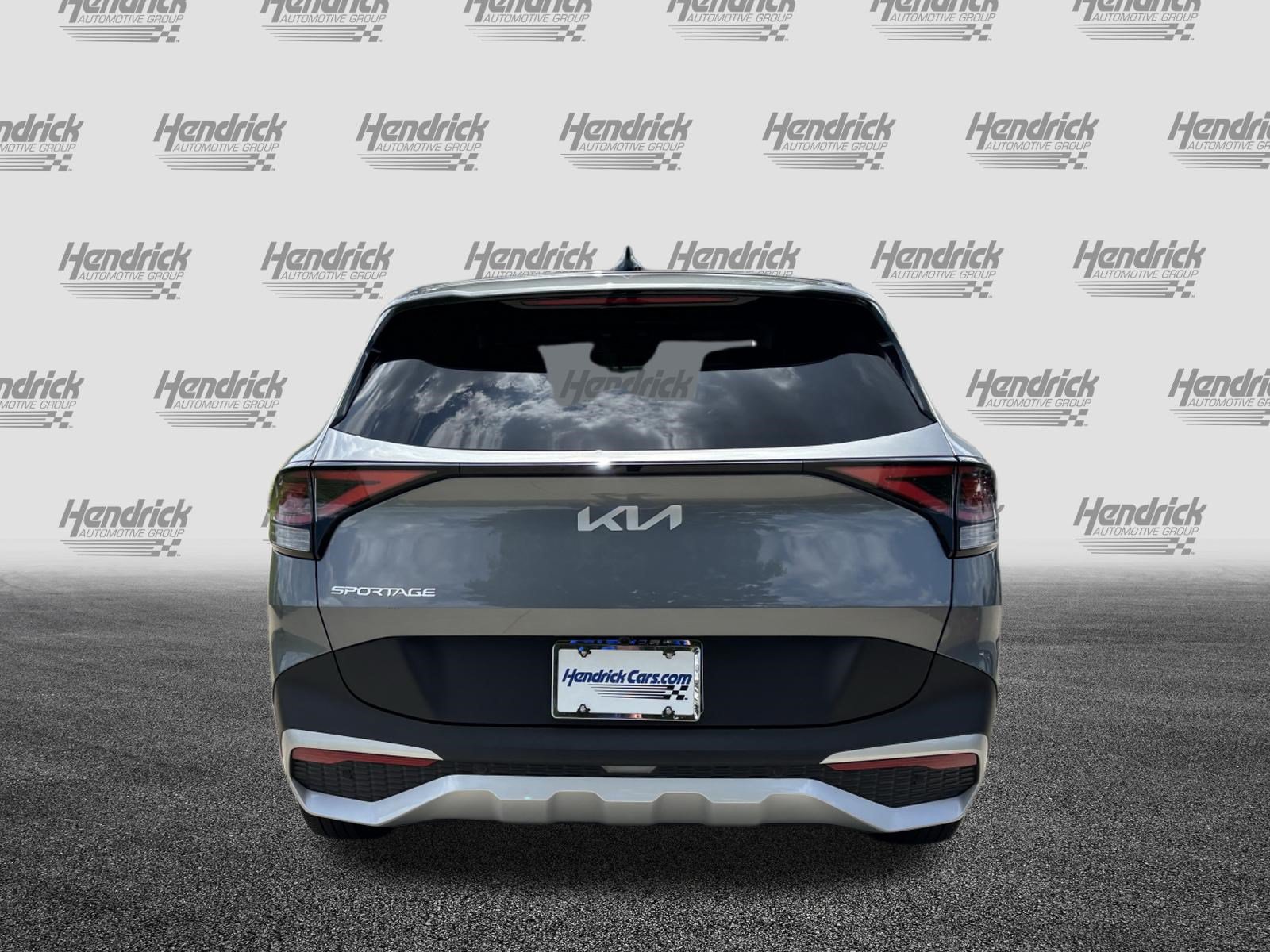 Used 2025 Kia Sportage EX FWD image 9