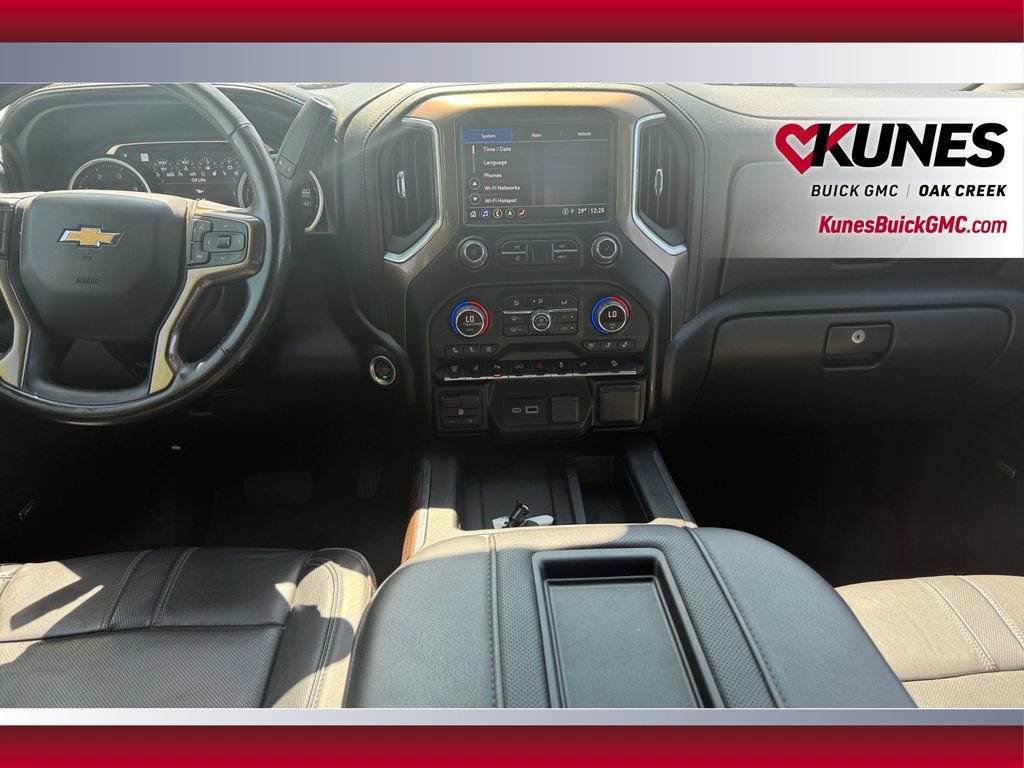Used 2022 Chevrolet Silverado 3500 High Country w/ Safety Package II AWD/4WD image 25