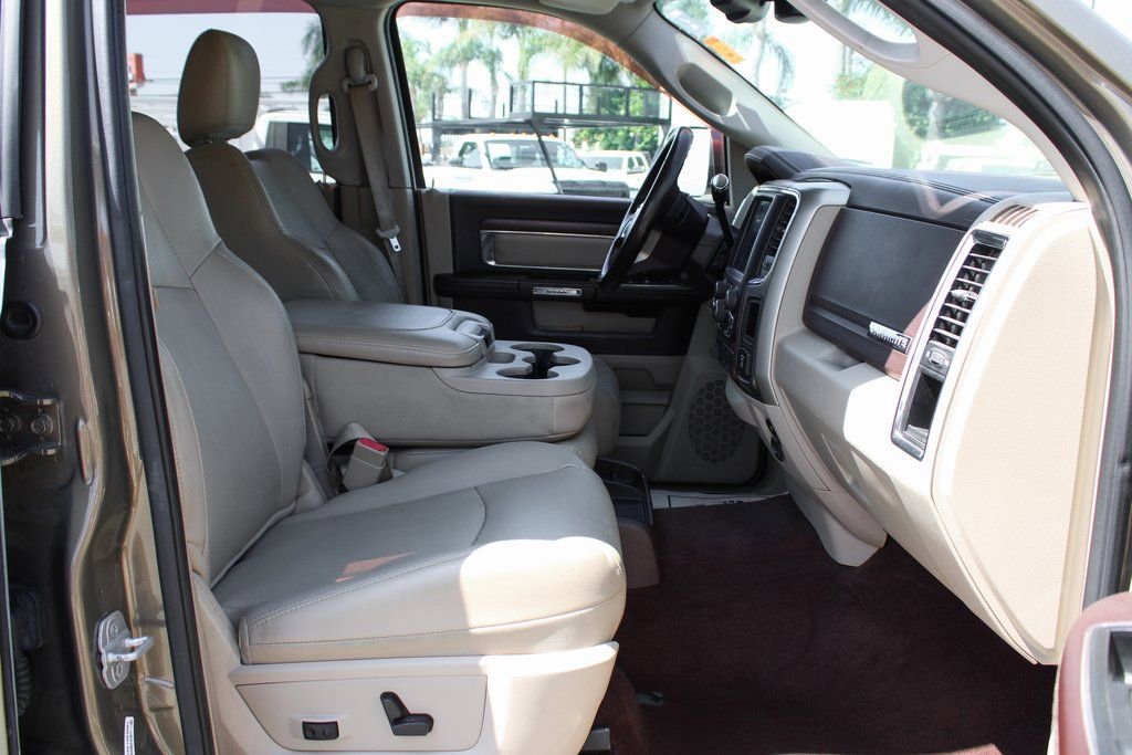 Used 2014 RAM 2500 Laramie w/ Convenience Group image 35
