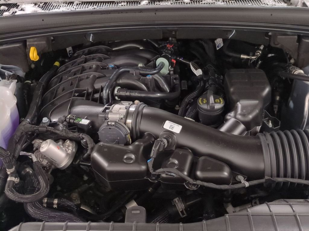 New 2025 Jeep Grand Cherokee Limited w/ Trailer Tow Package image 14