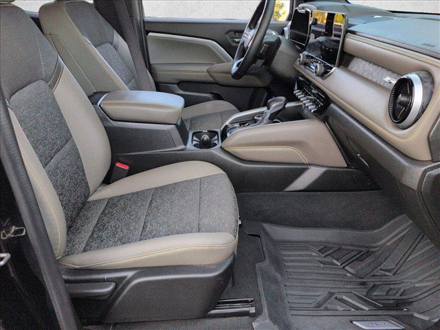 Used 2024 Chevrolet Colorado ZR2 w/ Safety Package AWD/4WD image 28