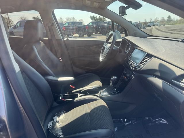 Used 2020 Buick Encore Preferred AWD/4WD image 17