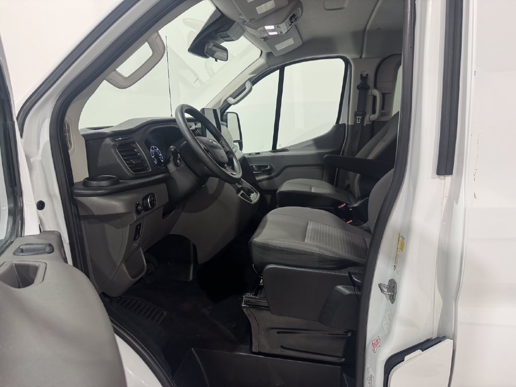 Used 2024 Ford Transit 350 XLT RWD image 13