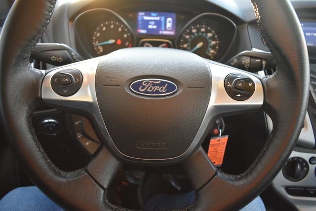 Used 2014 Ford Focus SE w/ Equipment Group 201A image 18