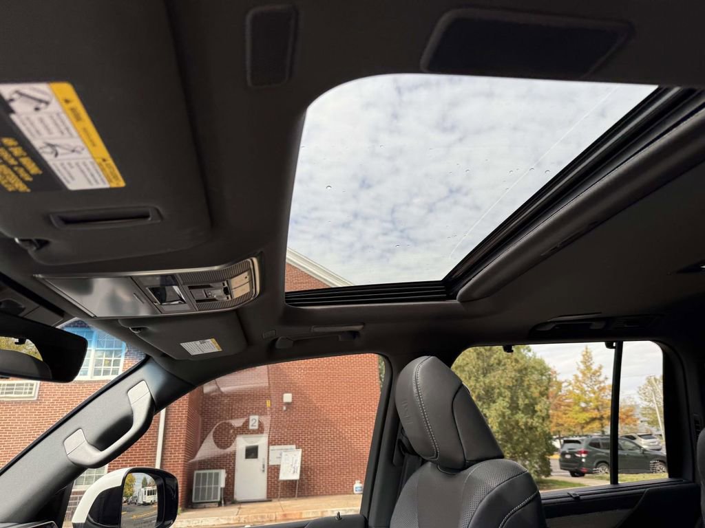 Used 2024 Lexus LX 600 F Sport image 20