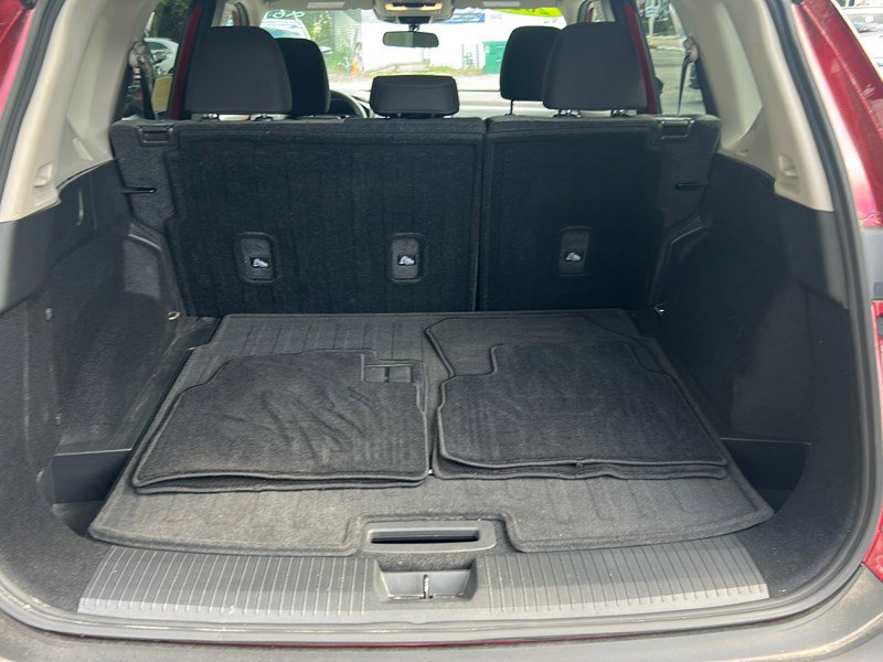 Used 2023 Nissan Rogue SV image 12