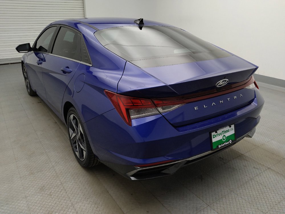 Used 2021 Hyundai Elantra SEL w/ Convenience + Premium Package FWD image 5