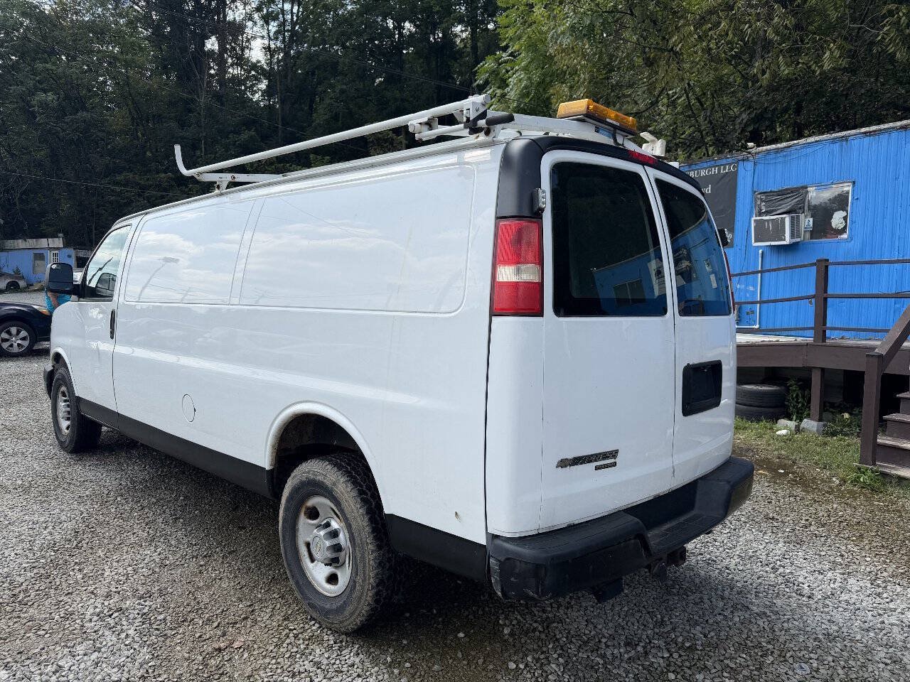 Used 2013 Chevrolet Express 3500 Extended RWD image 9