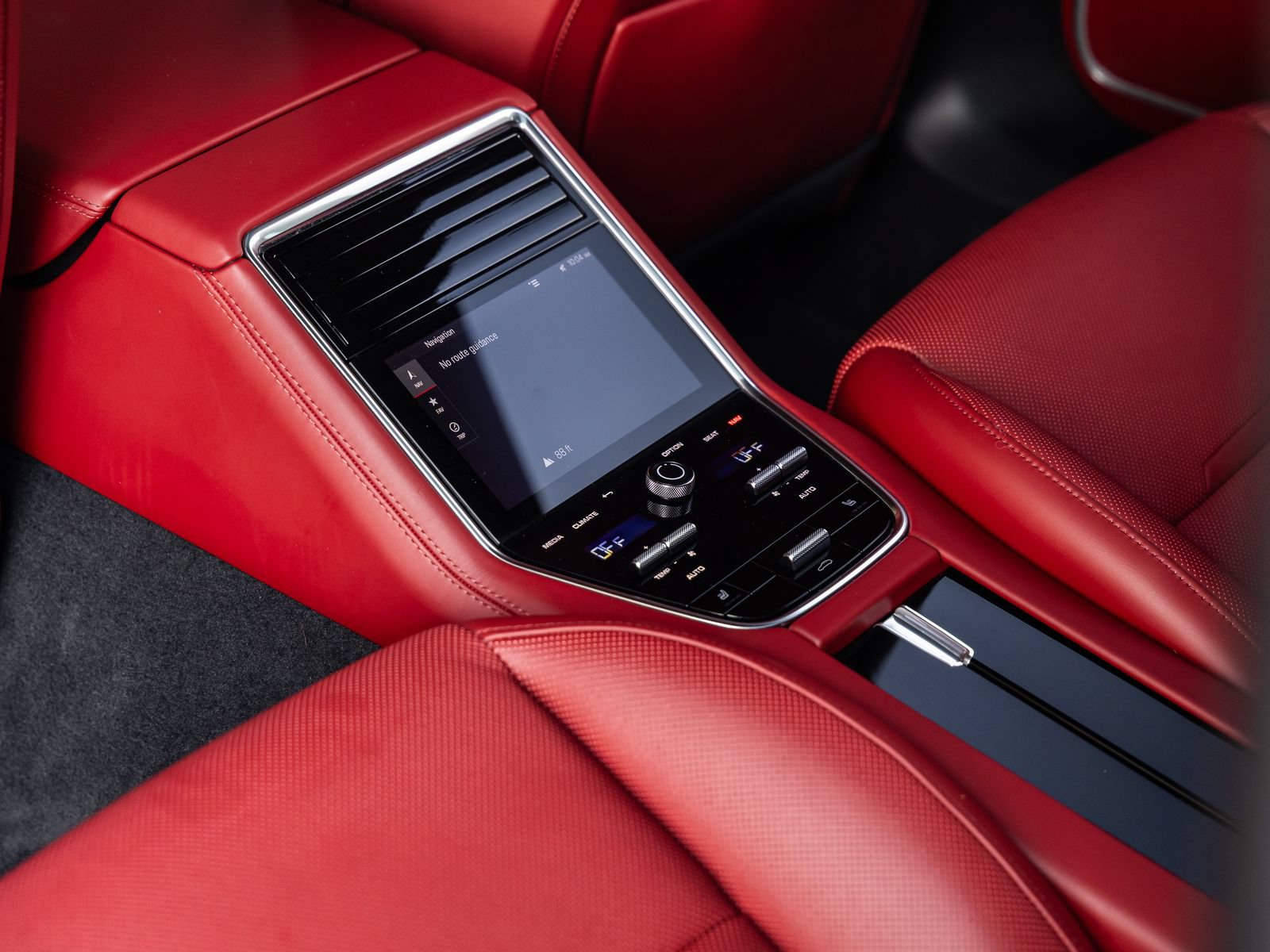 Certified 2023 Porsche Panamera 4S AWD/4WD image 39