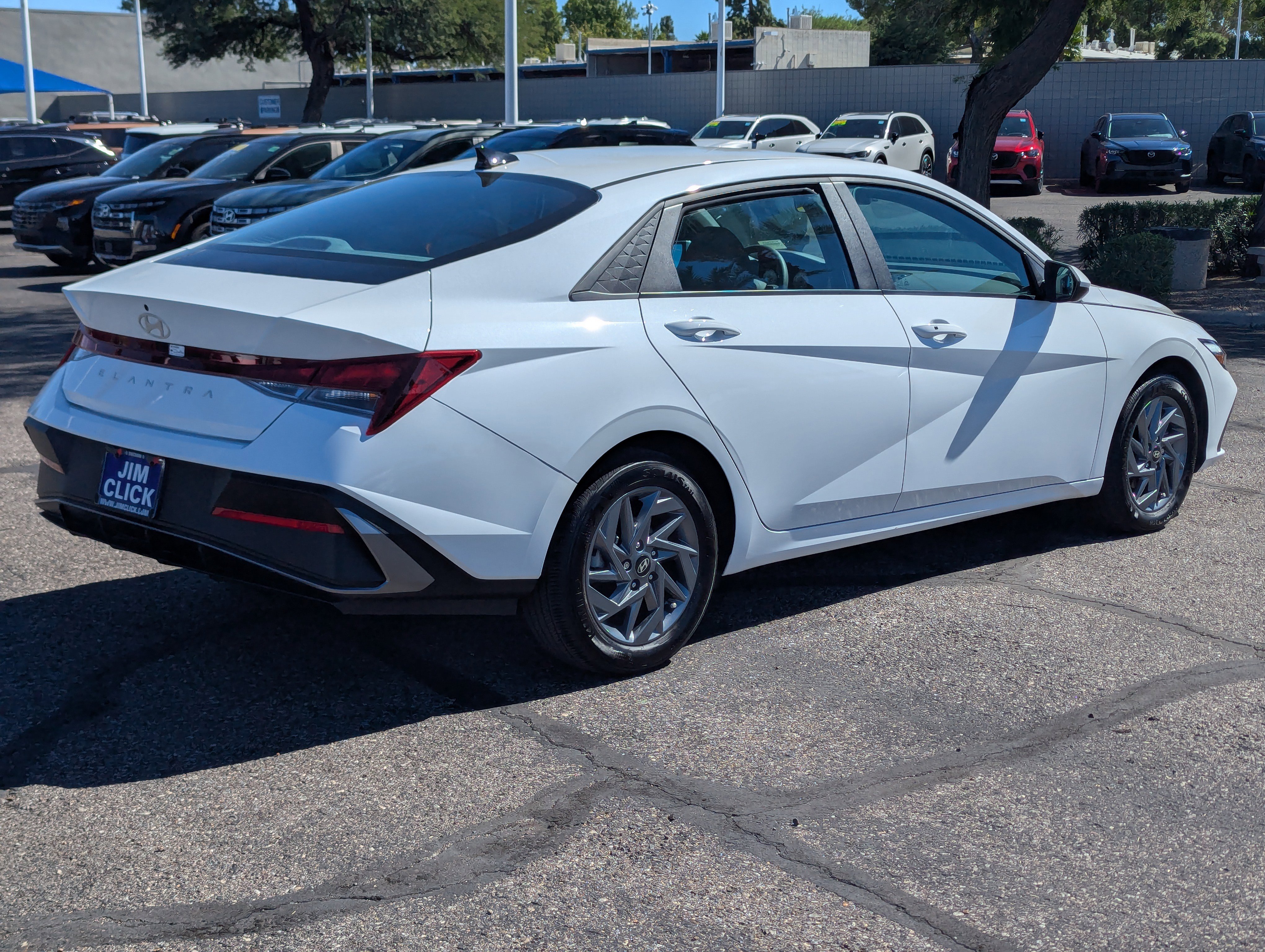 Certified 2024 Hyundai Elantra SEL image 2