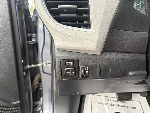 Used 2016 Toyota Corolla LE FWD image 24